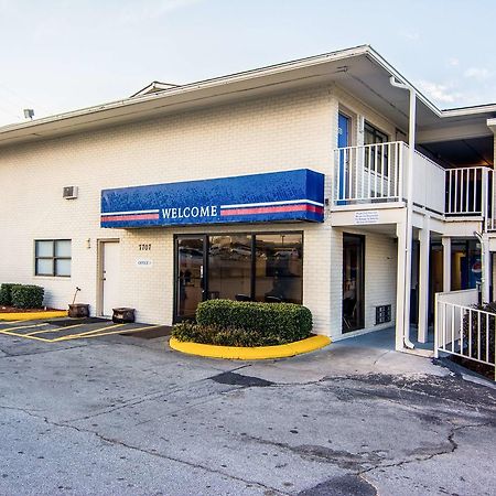 Motel 6 Chattanooga East Eksteriør billede