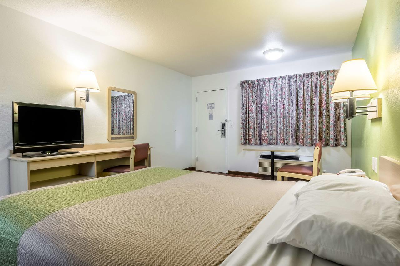 Motel 6 Chattanooga East Eksteriør billede